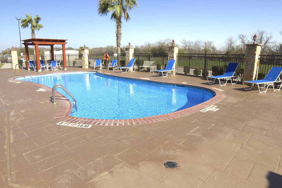 Holiday Inn Express Seguin By IHG Hotel in Seguin