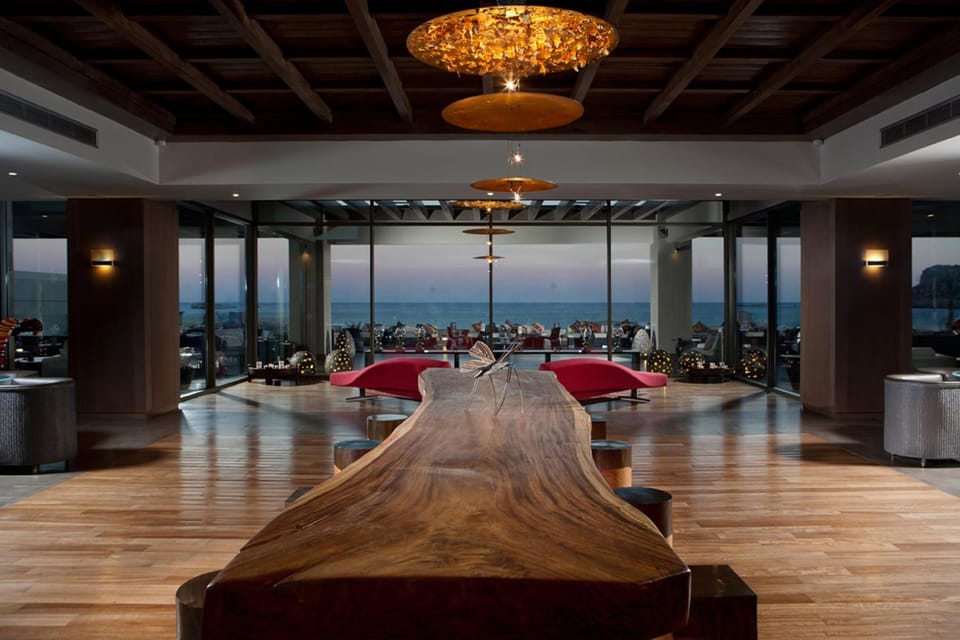 Bar/lounge