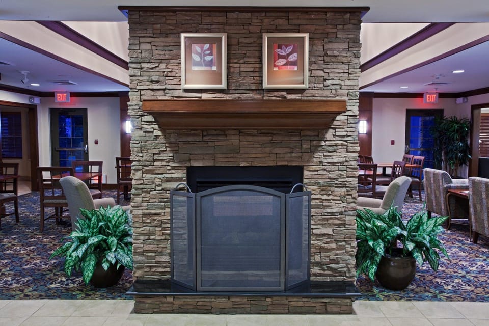 Staybridge Suites Fort Wayne By IHG Hotel in Fort Wayne
