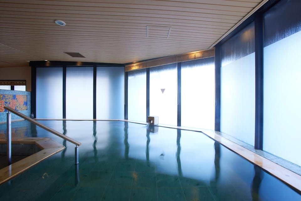 Hot spring bath