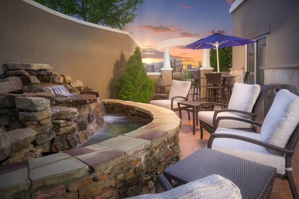Holiday Inn Express Hotel & Suites Chattanooga Downtown By IHG Hotel in Chattanooga