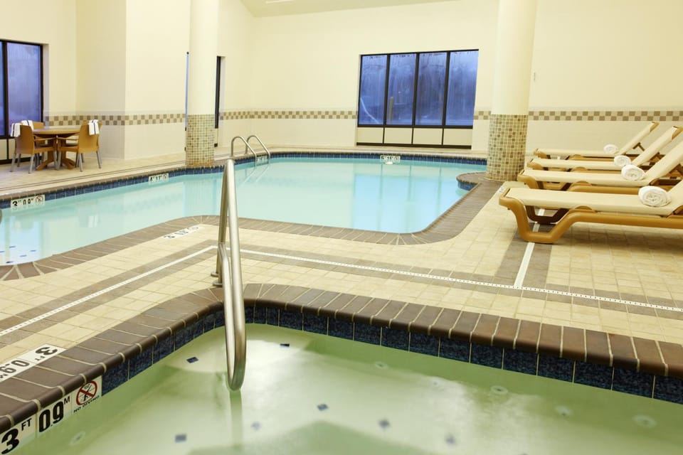 Holiday Inn Express Hotel & Suites Columbus University Area- Ohio State University By IHG Hotel in Clintonville