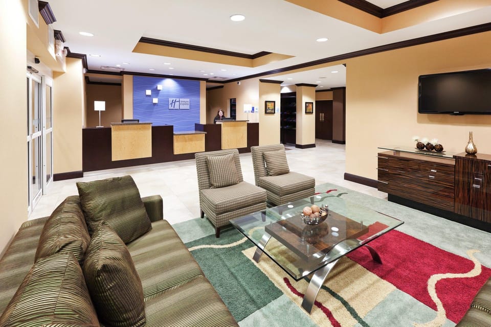 Holiday Inn Express Hotel & Suites El Paso West By IHG Hotel in Borderland