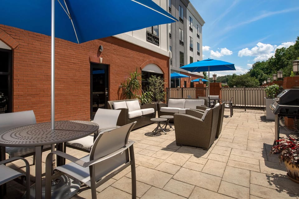 Holiday Inn Express & Suites Knoxville-Clinton By IHG Hotel in Tennessee