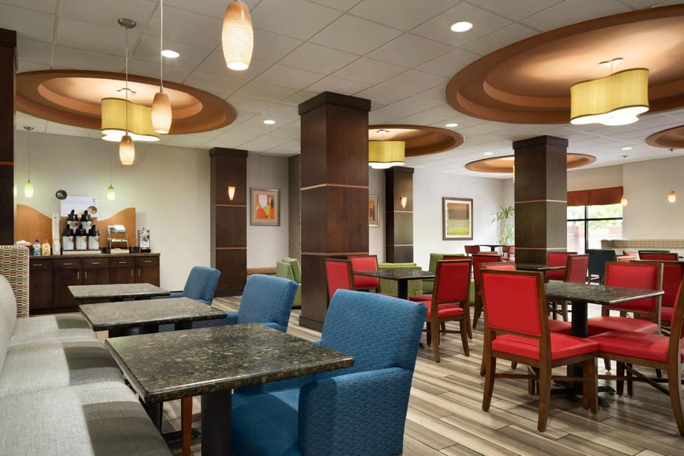 Holiday Inn Express & Suites Knoxville-Clinton By IHG Hotel in Tennessee