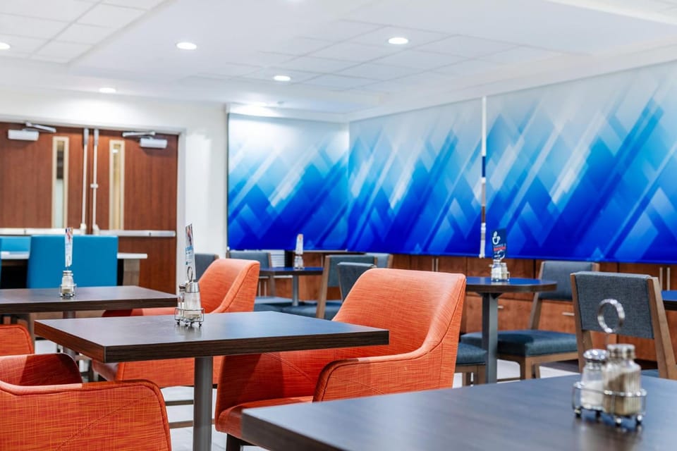 Holiday Inn Express Hotel & Suites Memphis/Germantown By IHG Hotel in Germantown