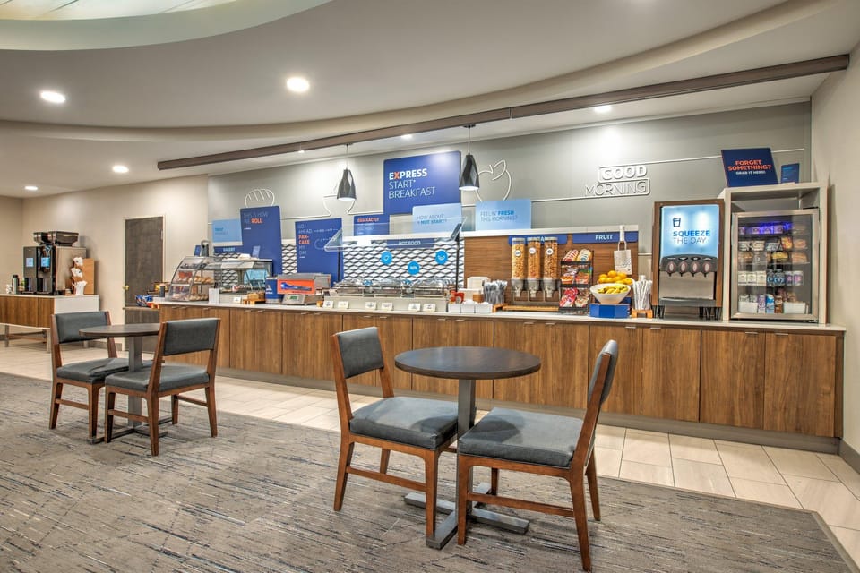 Holiday Inn Express Hotel & Suites Zanesville North By IHG Hotel in Zanesville