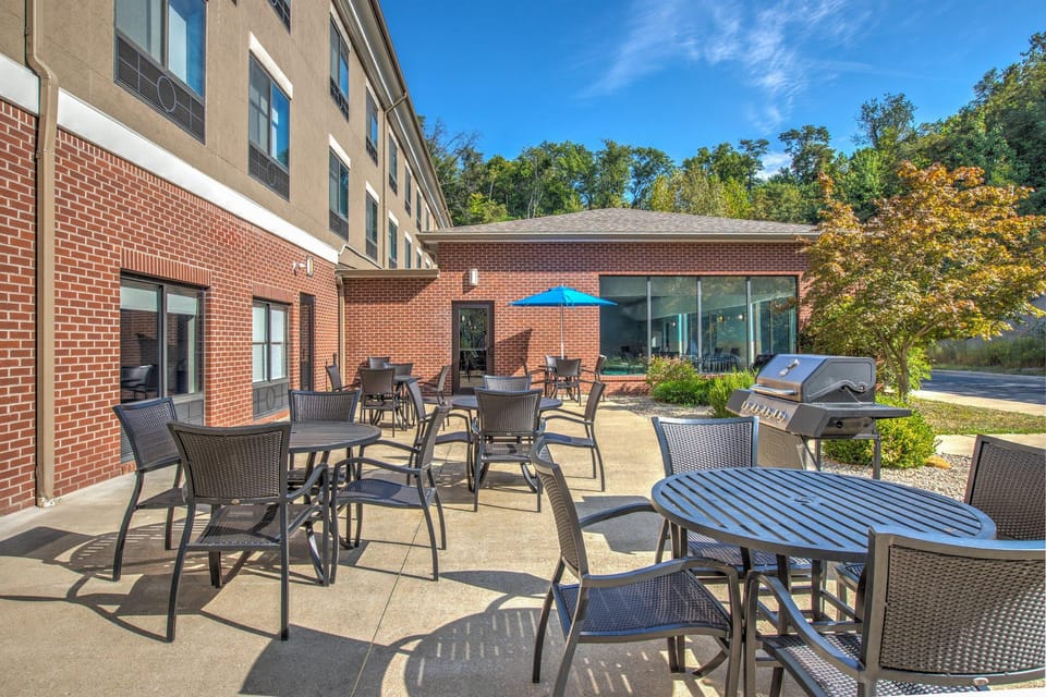 Holiday Inn Express Hotel & Suites Zanesville North By IHG Hotel in Zanesville
