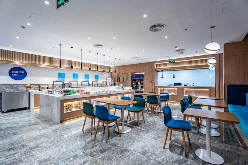 Holiday Inn Express Shanghai Jinqiao Central By IHG Hotel in Shanghai