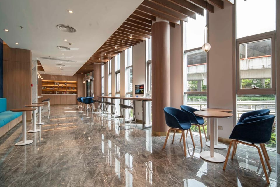 Holiday Inn Express Shanghai Jinqiao Central By IHG Hotel in Shanghai