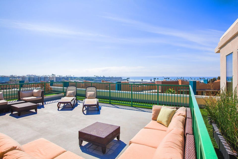 Holiday Inn Oceanside Marina - Camp Pendleton Area By IHG Hotel in Oceanside
