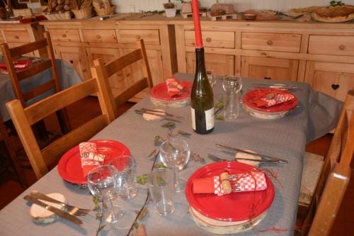 Hotel Le Central Hotel in Auvergne-Rhône-Alpes