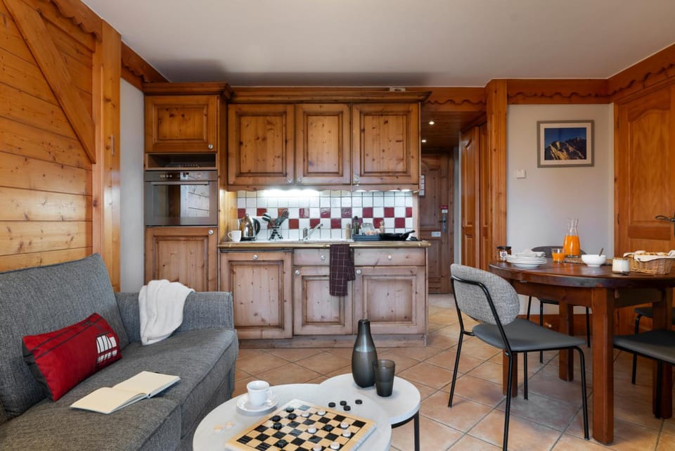Residence Pierre & Vacances Premium Les Fermes De Meribel Apartment hotel in Les Allues