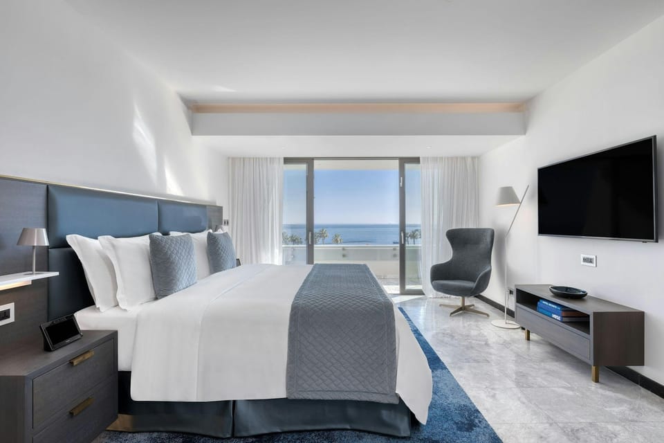 Suite room