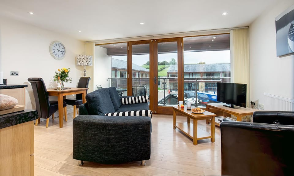 Tewitfield Marina Hotel in England