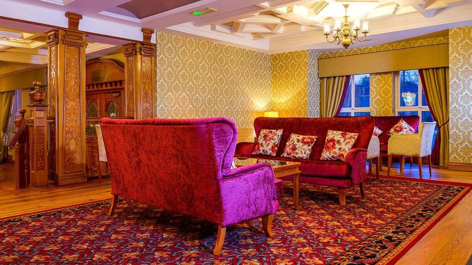 Lady Gregory Hotel, Leisure Club & Beauty Rooms Hotel in County Clare