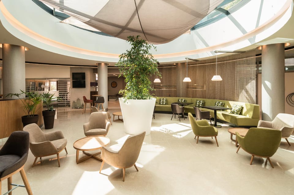 Bar/lounge