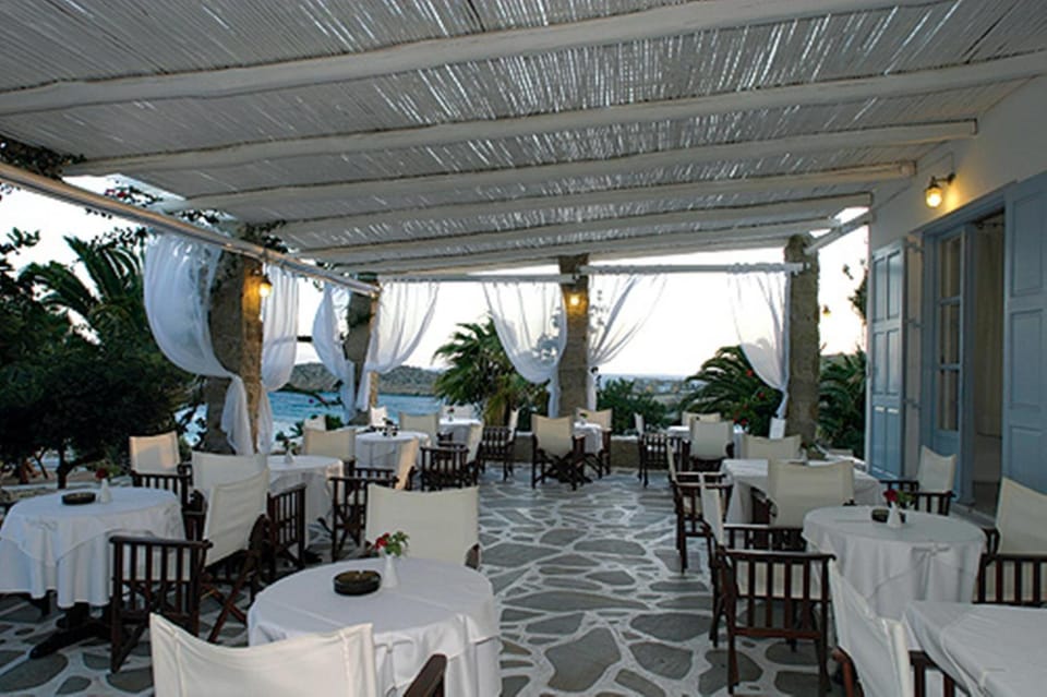 Zephyros Apartment hotel in Mykonos, Mikonos 846 00, Greece
