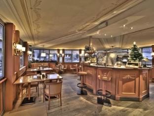 Bar/lounge