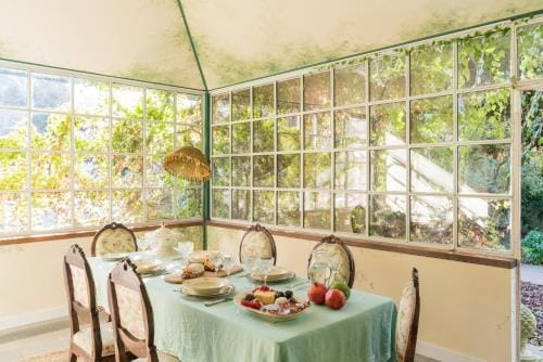 Relais La Foleia - Luxury Villa with private lake Hotel in Lombardy