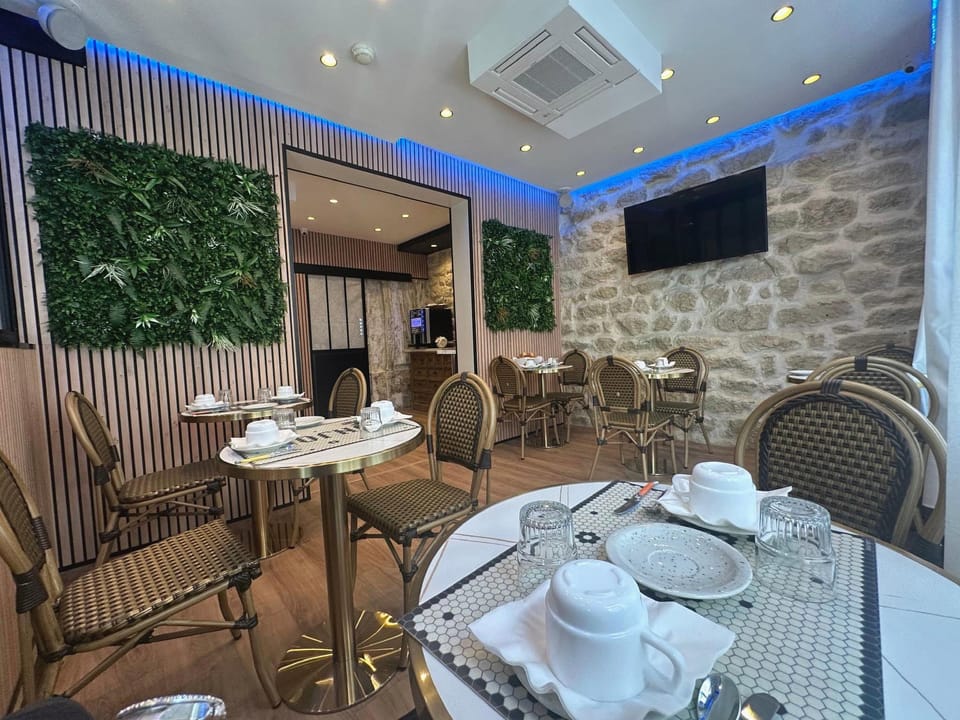 Nation Montmartre Hotel Hotel in Paris