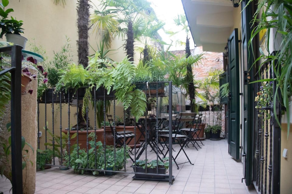 Romeo Giulietta Rooms Apartments Turkish Bath Verona  Apartment hotel in Verona