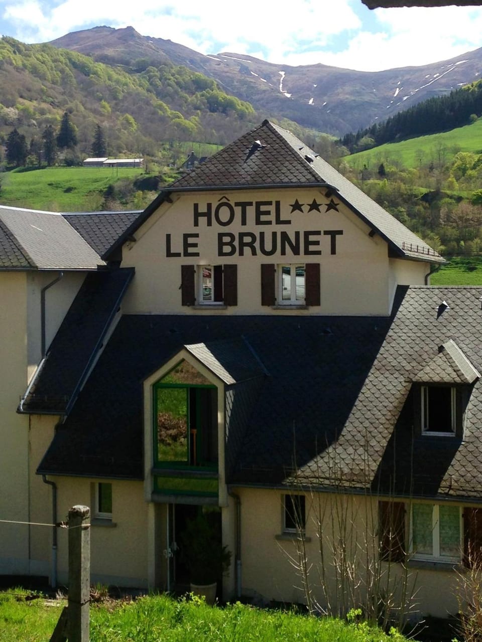 Le Brunet Hotel in Auvergne-Rhône-Alpes