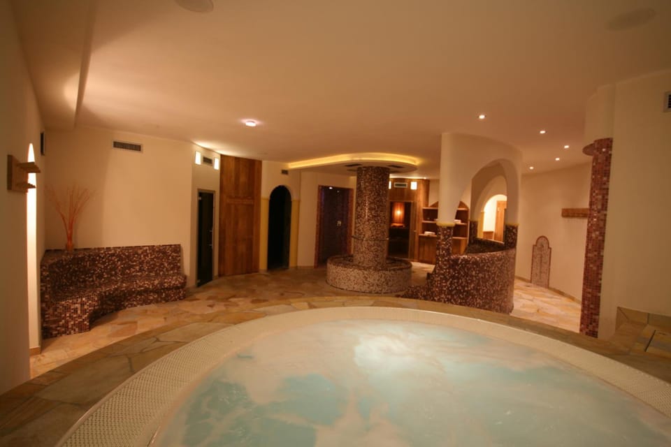 Hot tub