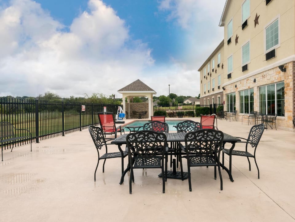 Comfort Inn & Suites Gatesville Hotel in Rio Grande