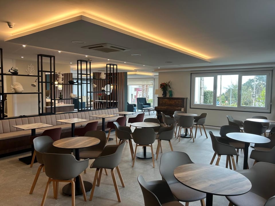 APARTHOTEL CABICASTRO Tres estrellas superior Apartment hotel in Portonovo