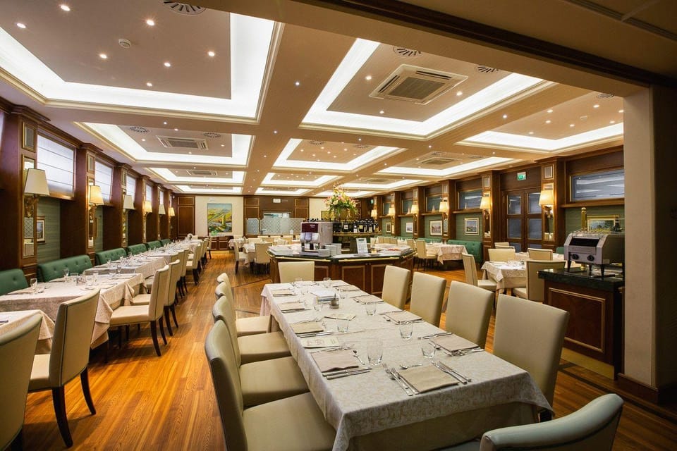 LVG Hotel Collection - Il Chiostro Hotel in Intra