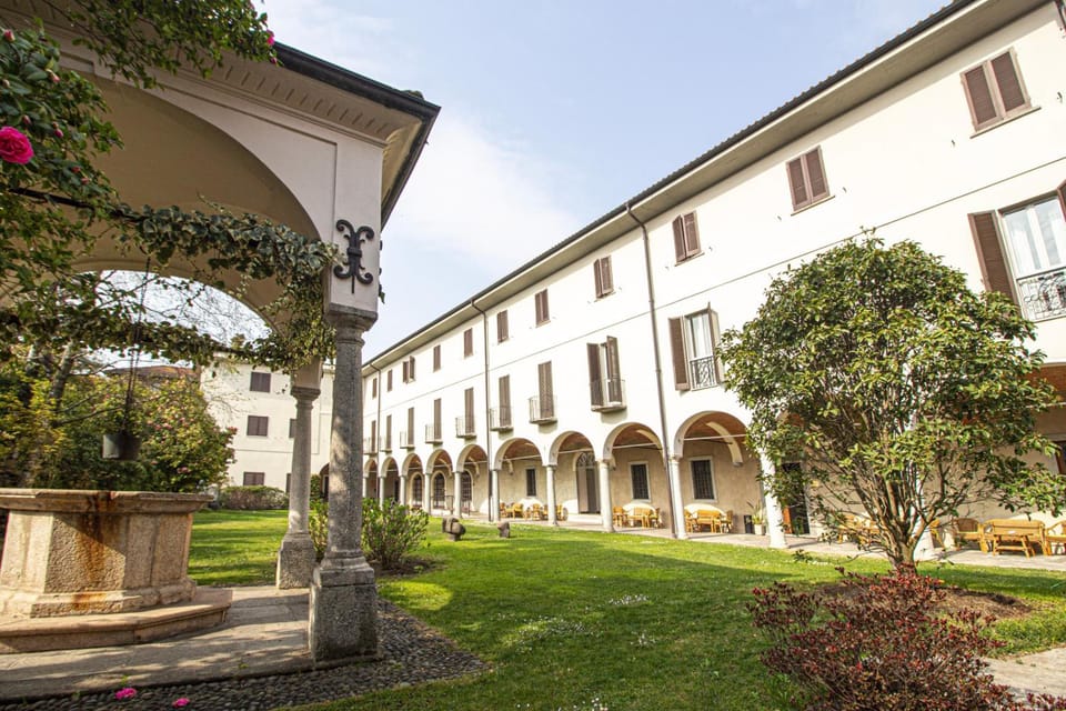LVG Hotel Collection - Il Chiostro Hotel in Intra