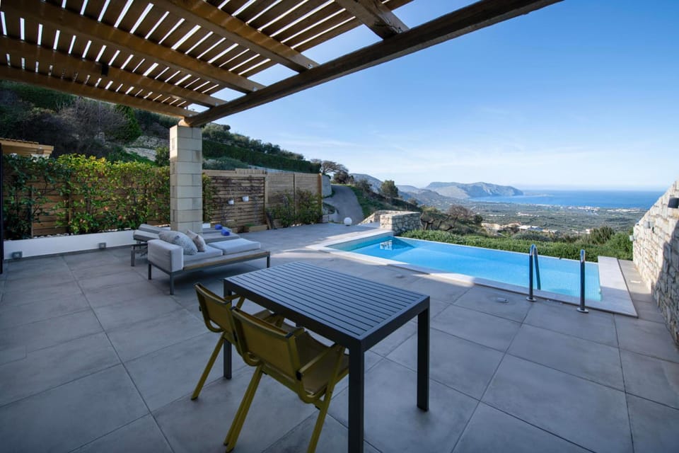 Thea Villas Hotel in Crete