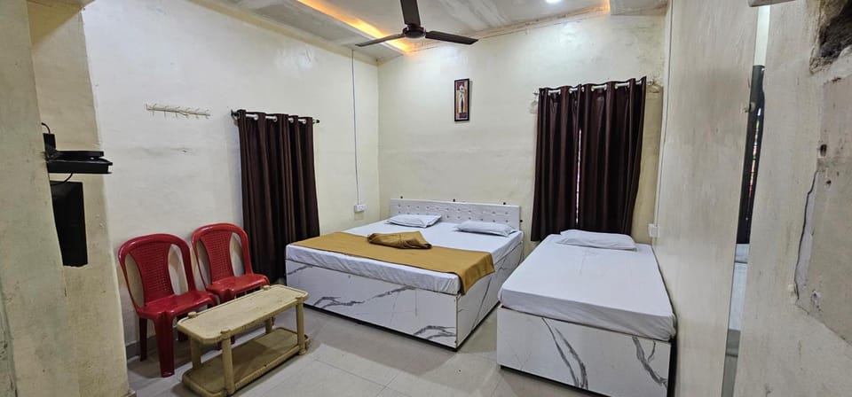 Godavari Lodge Lodge in Karnataka