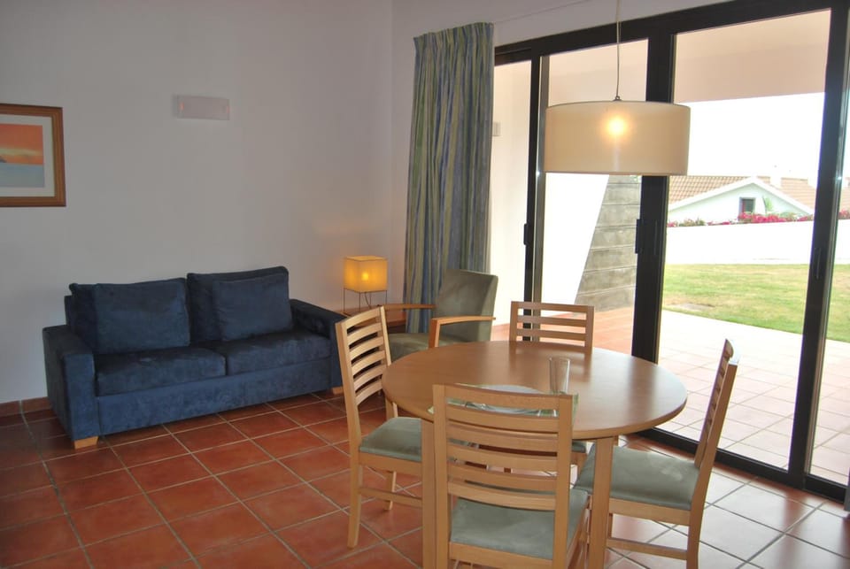 Shared lounge/TV area