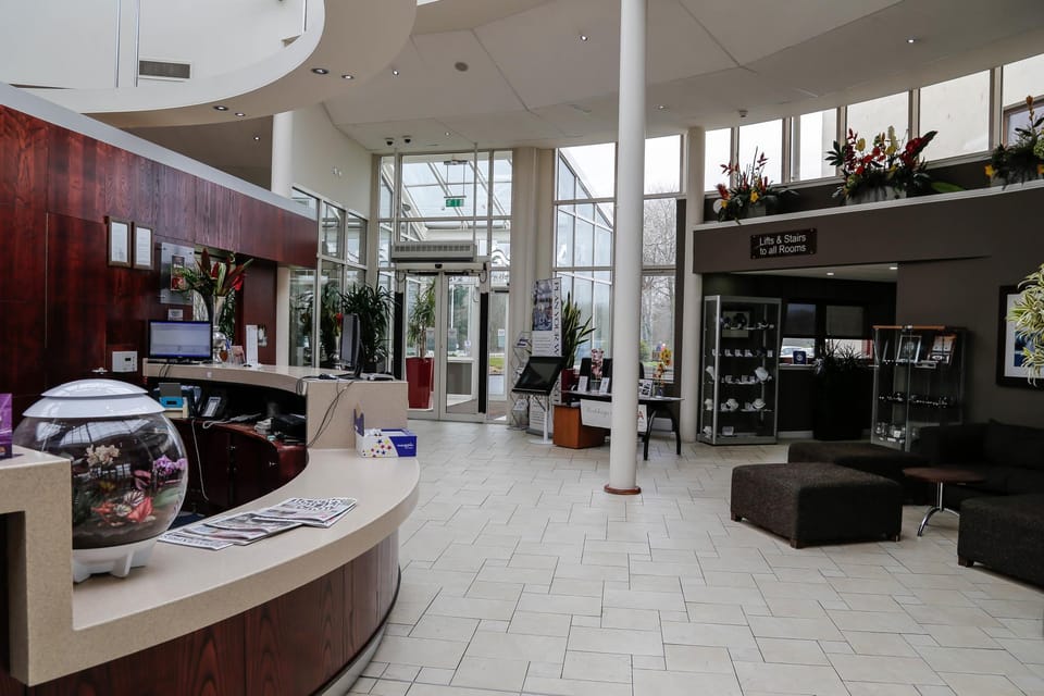 Alona Hotel Hotel in Bellshill
