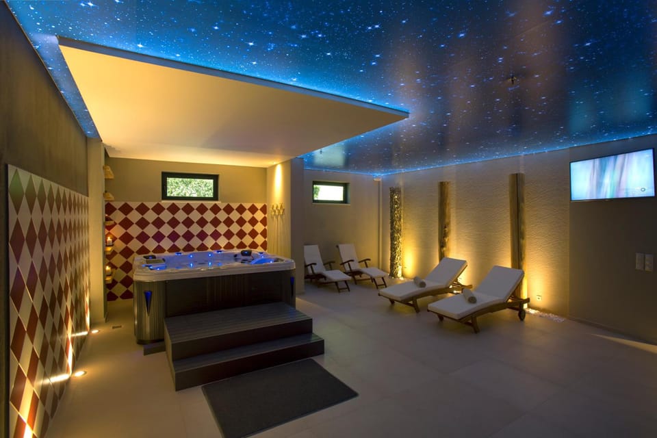 Atlantis Beach Hotel Hotel in Rethymno