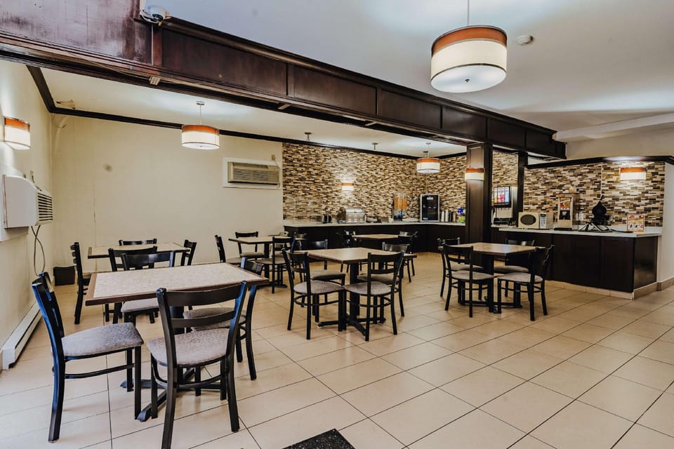 SureStay Plus by Best Western Coquitlam Hotel in New Westminster