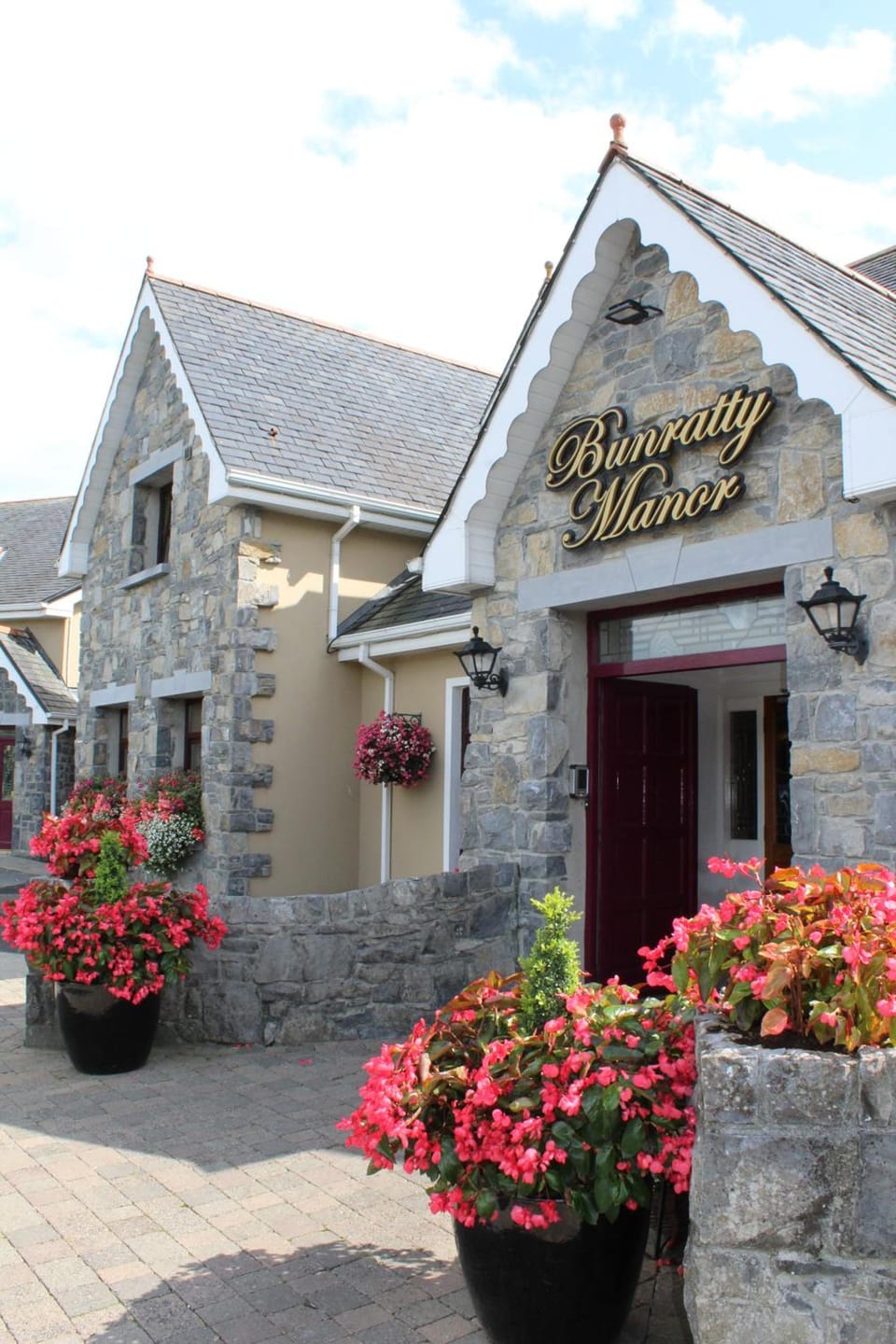 Bunratty Manor Hotel Hotel in County Limerick