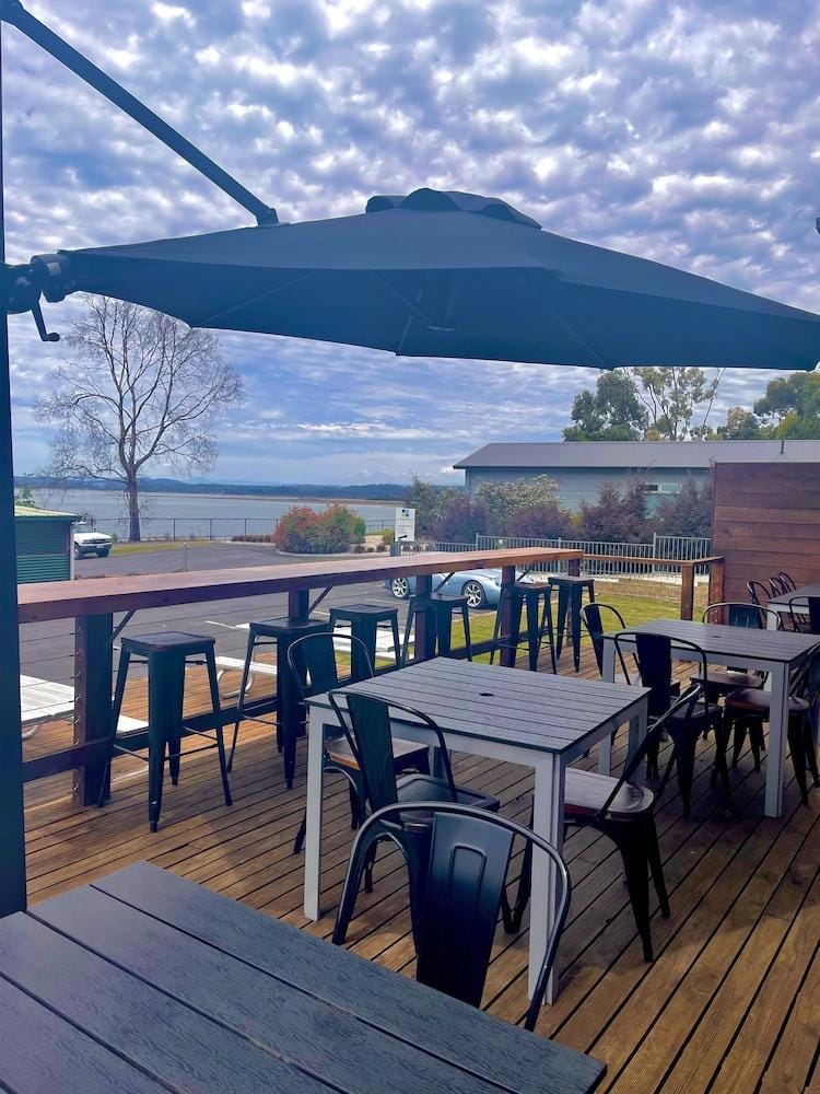 Waterfront Apartments Hotel in Devonport