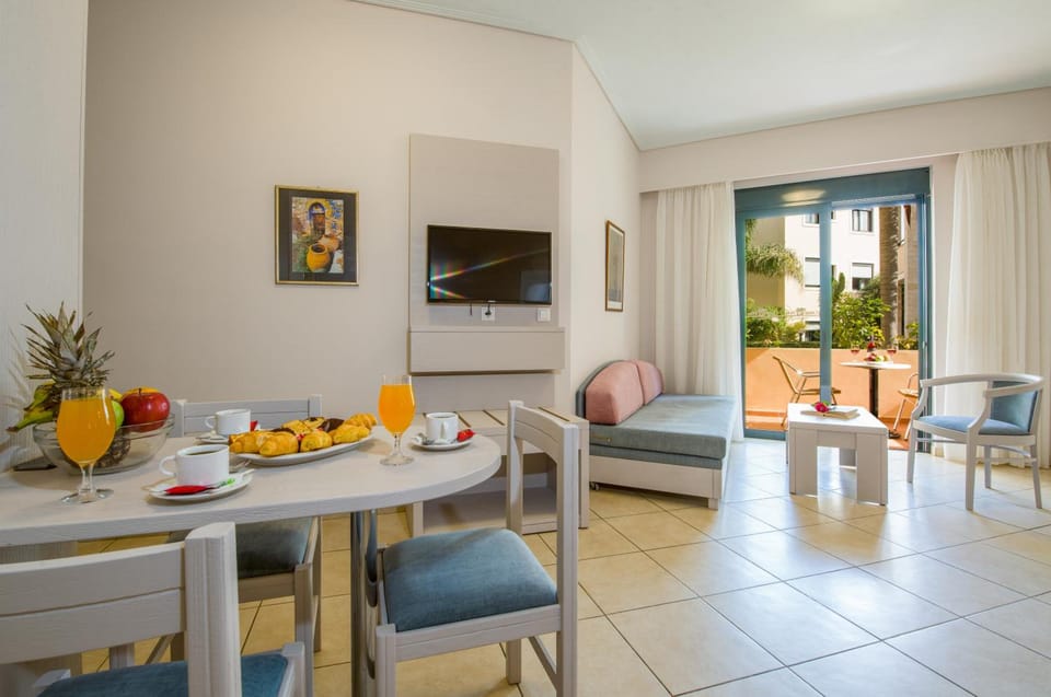 Creta Palm Resort Hotel & Apartments Apartment hotel in Crete