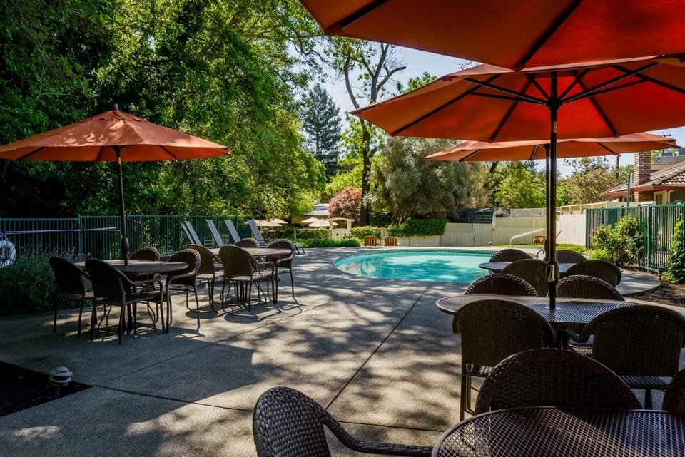 The Jack London Lodge Inn in Glen Ellen