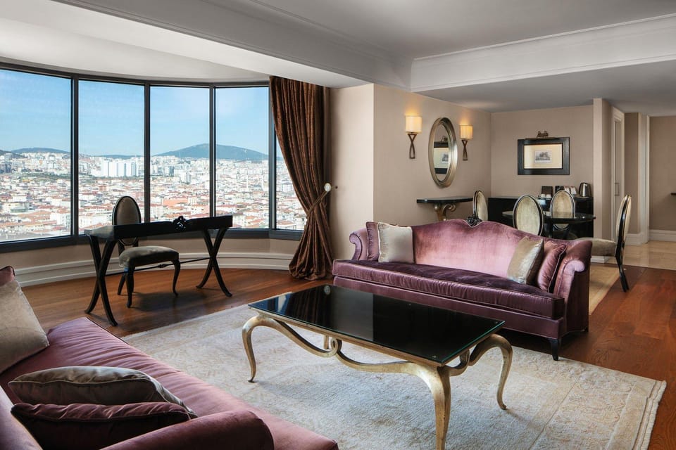 Suite room