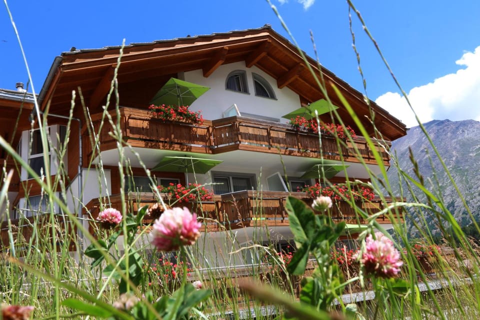 Hotel Feehof Garni Hotel in Saas-Fee