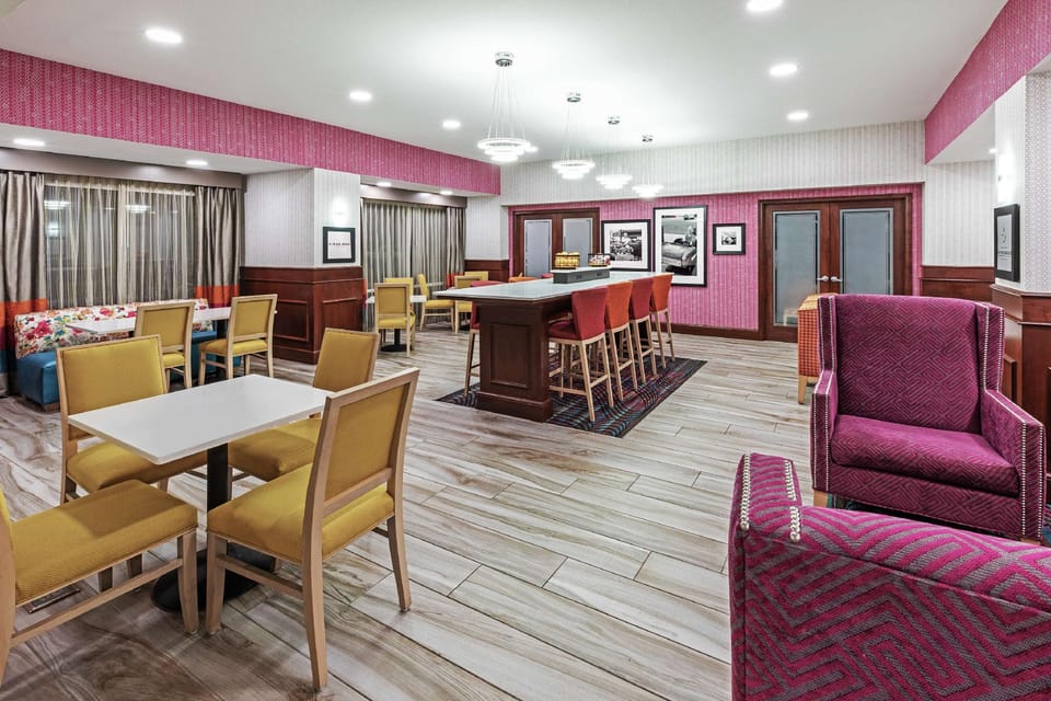 Hampton Inn Miami Hotel in Ozark Mountains