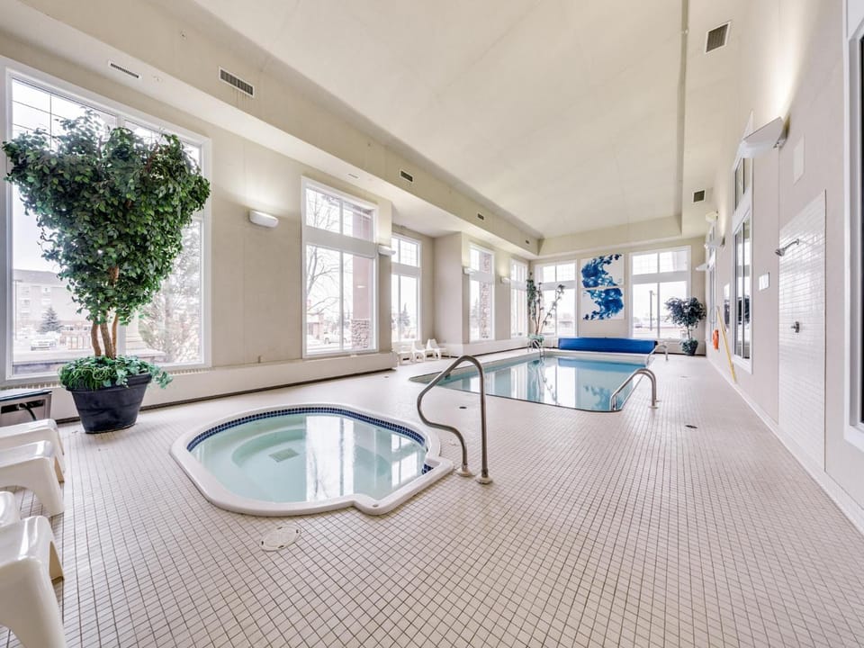 Heritage Inn & Suites - Brooks Hotel in Alberta