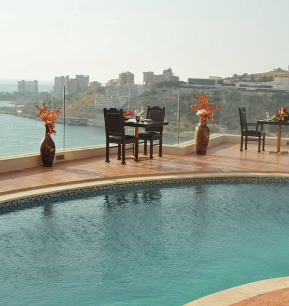 Hollywood Inn Hotel Hotel in Africa