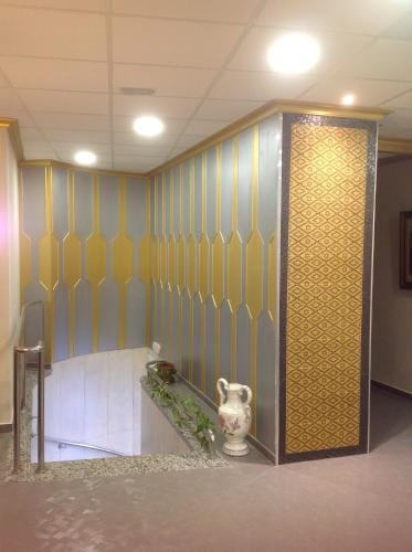 Hostal Bisbal ONLY ADULTS NO AC Hotel in Valencia