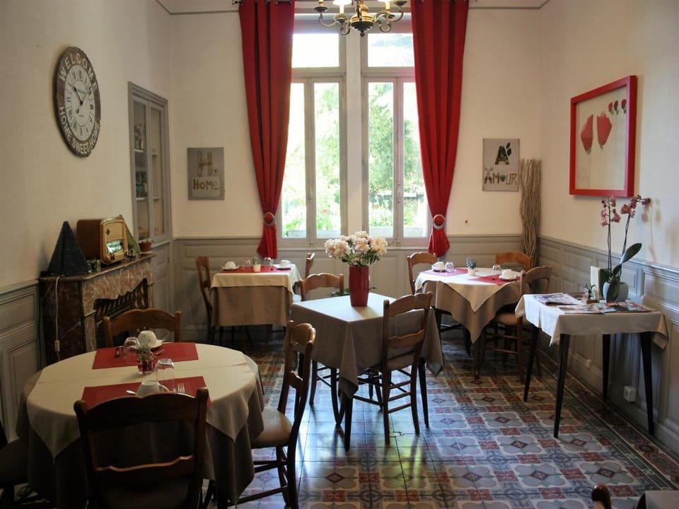Hotel le Chalet Fleuri Hotel in Saint-Remy-de-Provence
