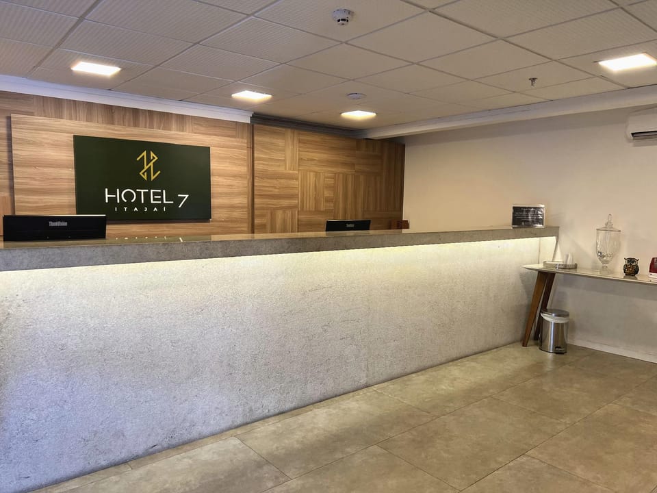 Hotel 7 Itajai by RB Hotelaria Hotel in Navegantes